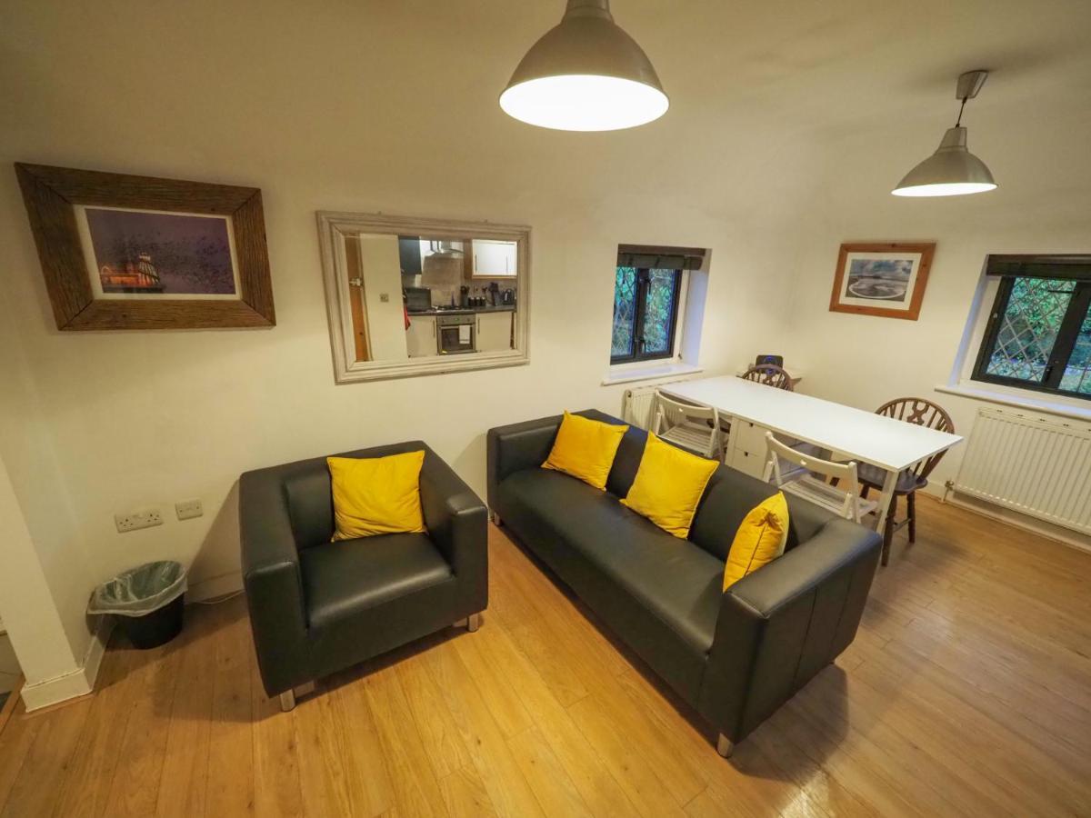 2 Ringles Place Uckfield Exterior foto